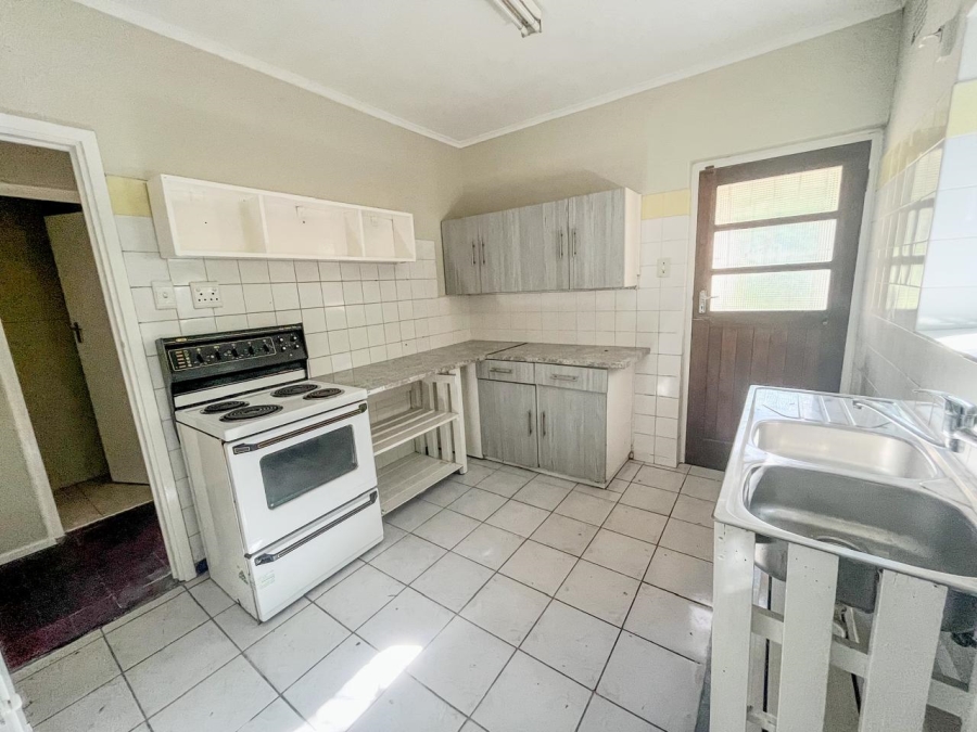 To Let 3 Bedroom Property for Rent in Pinelands Western Cape